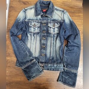 GUESS Premium 100% cotton Blue Jean Jacket SMALL WOMEN'S NWOT